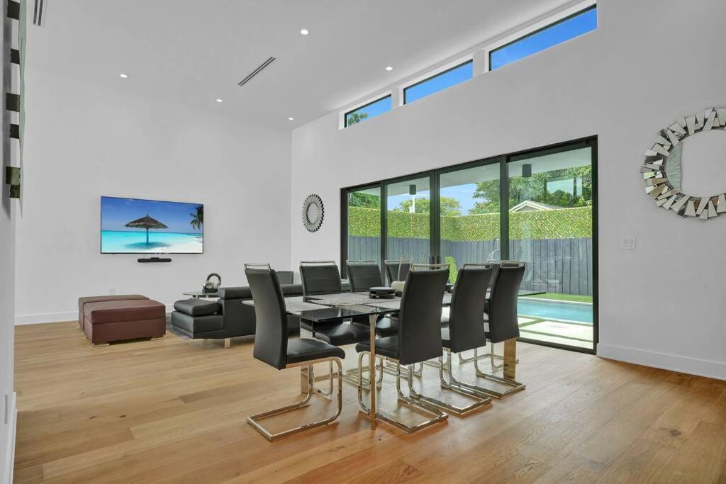 Design House -Heated Pool -Big Yard -Gated Parking Villa Miami Exterior foto