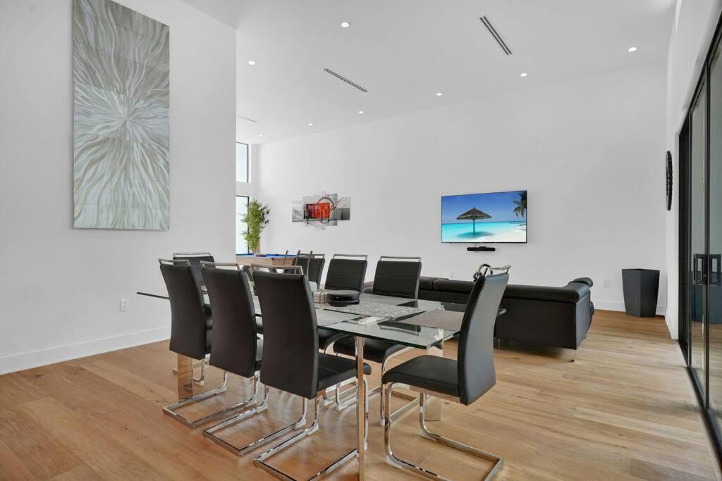 Design House -Heated Pool -Big Yard -Gated Parking Villa Miami Exterior foto