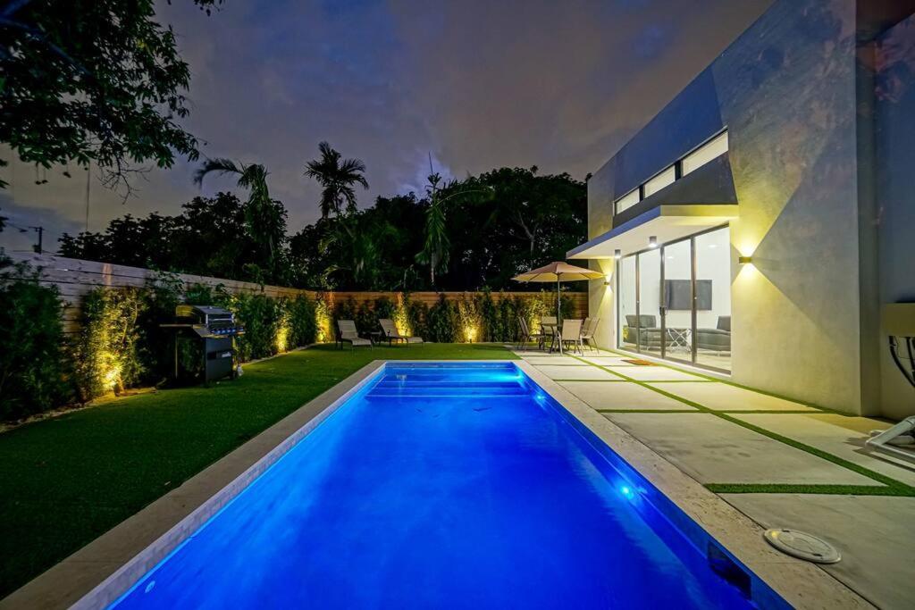 Design House -Heated Pool -Big Yard -Gated Parking Villa Miami Exterior foto