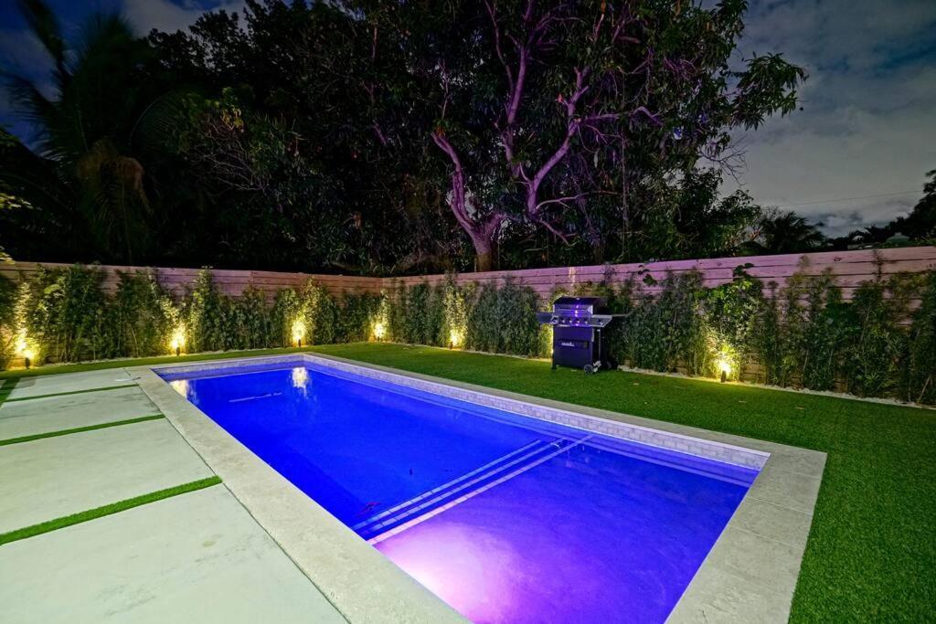 Design House -Heated Pool -Big Yard -Gated Parking Villa Miami Exterior foto